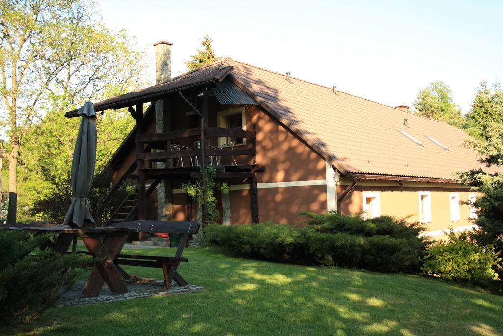Agroturystyka Ulima Dziwiszow Exterior foto