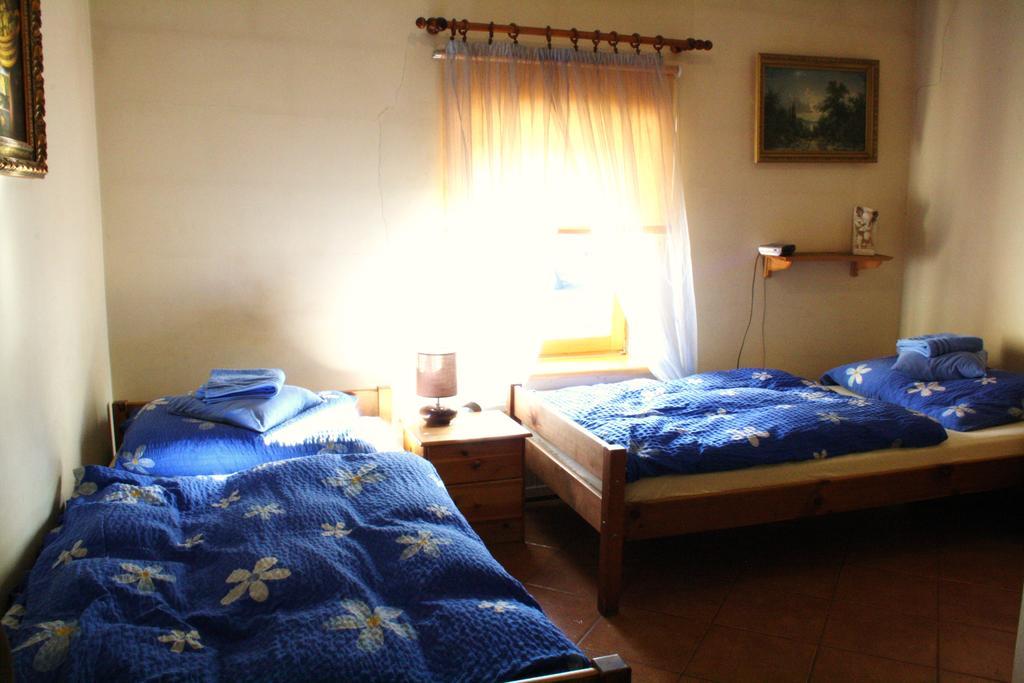 Agroturystyka Ulima Dziwiszow Exterior foto