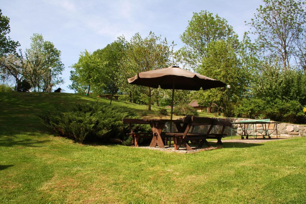 Agroturystyka Ulima Dziwiszow Exterior foto